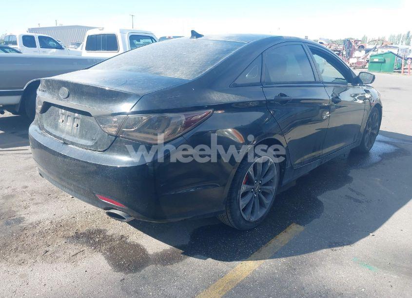 Photo 4 of 2011 Hyundai Sonata SE (VIN 5NPEC4AC4BH013076)