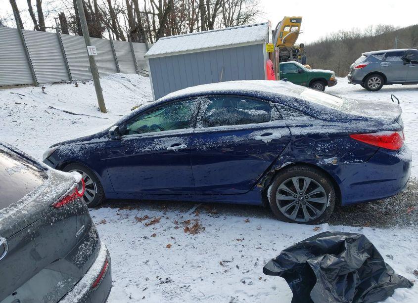 Photo 14 of 2011 Hyundai Sonata SE (VIN 5NPEC4AC4BH033280)