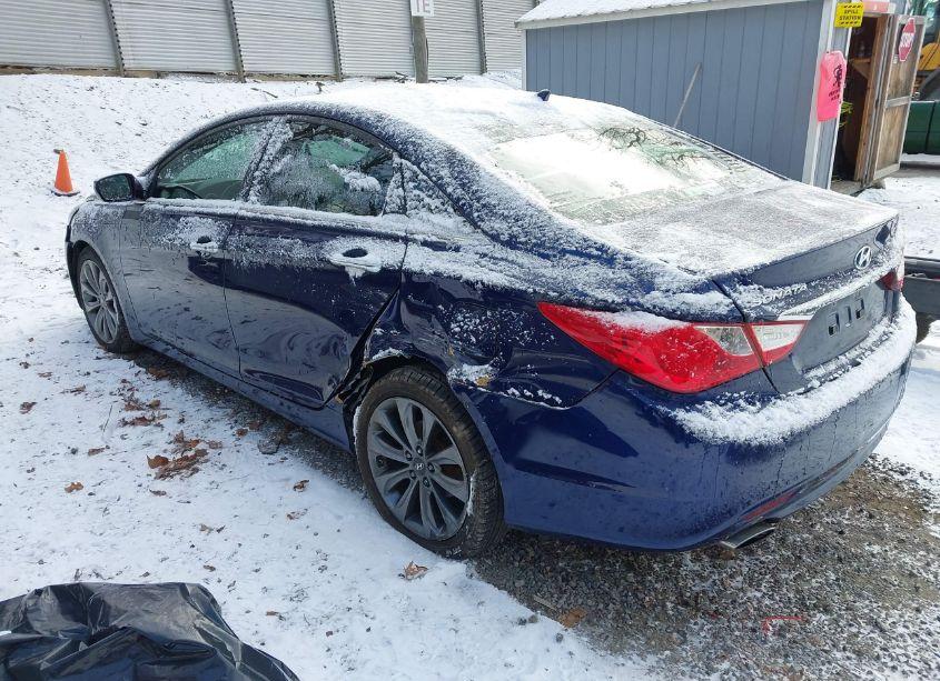 Photo 3 of 2011 Hyundai Sonata SE (VIN 5NPEC4AC4BH033280)