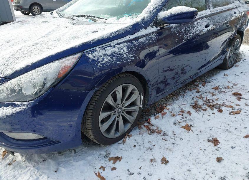 Photo 6 of 2011 Hyundai Sonata SE (VIN 5NPEC4AC4BH033280)