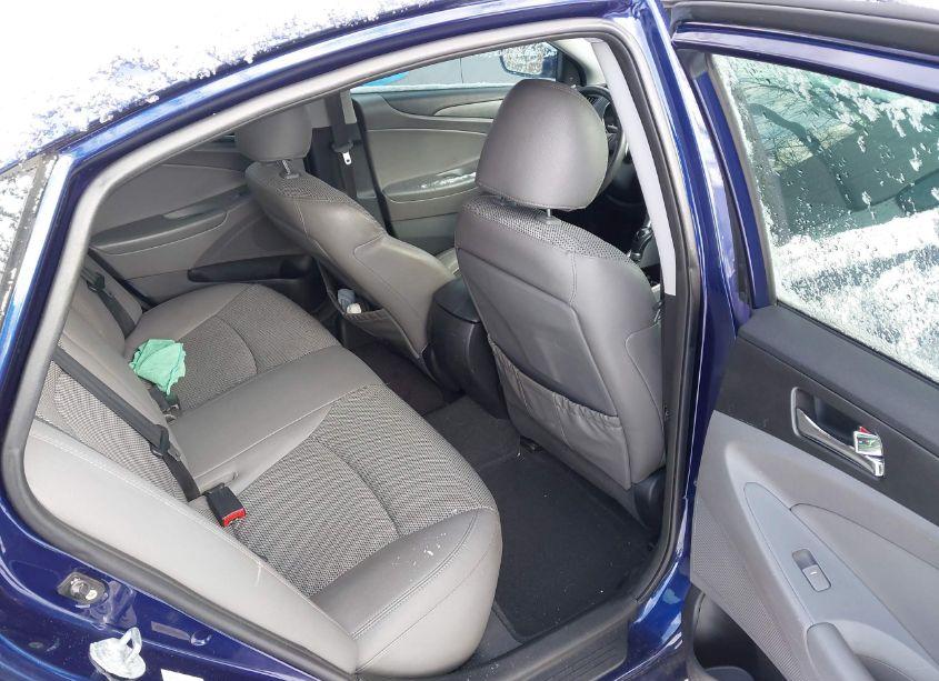 Photo 8 of 2011 Hyundai Sonata SE (VIN 5NPEC4AC4BH033280)