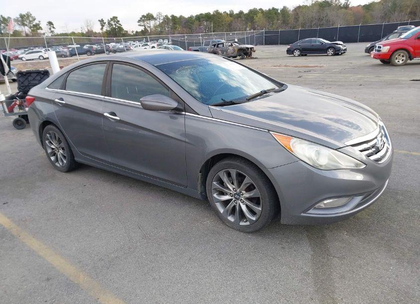 2011 Hyundai Sonata SE (VIN 5NPEC4AC4BH045820) main photo