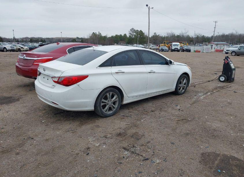Photo 4 of 2011 Hyundai Sonata LIMITED (VIN 5NPEC4AC4BH087968)