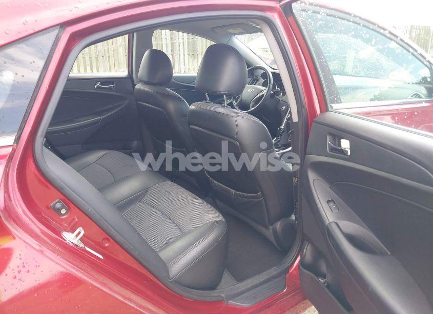 Photo 8 of 2011 Hyundai Sonata SE (VIN 5NPEC4AC4BH096427)