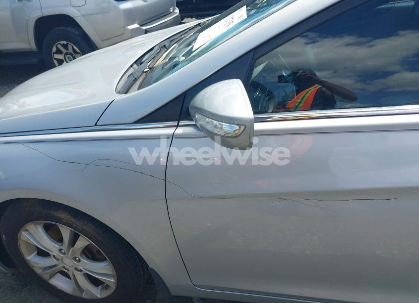 Photo 12 of 2011 Hyundai Sonata LIMITED (VIN 5NPEC4AC4BH114053)