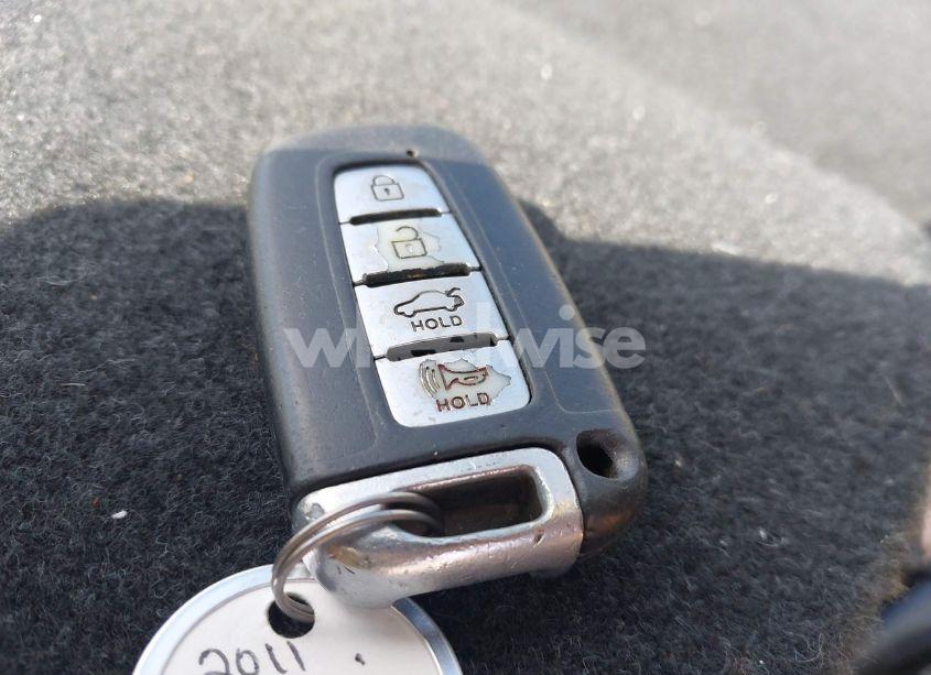 Photo 11 of 2011 Hyundai Sonata LIMITED (VIN 5NPEC4AC4BH116773)