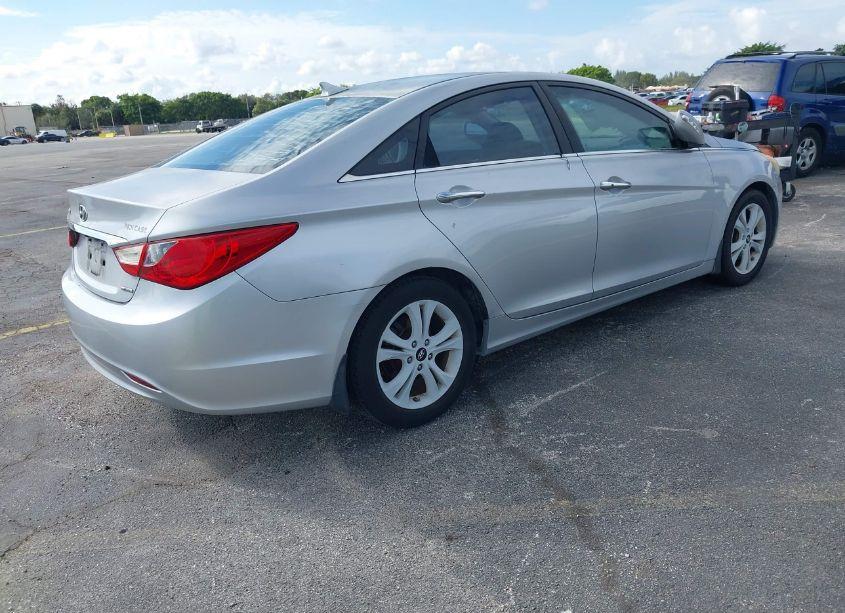 Photo 4 of 2011 Hyundai Sonata LIMITED (VIN 5NPEC4AC4BH123738)