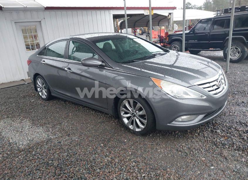 2011 Hyundai Sonata SE (VIN 5NPEC4AC4BH124386) main photo