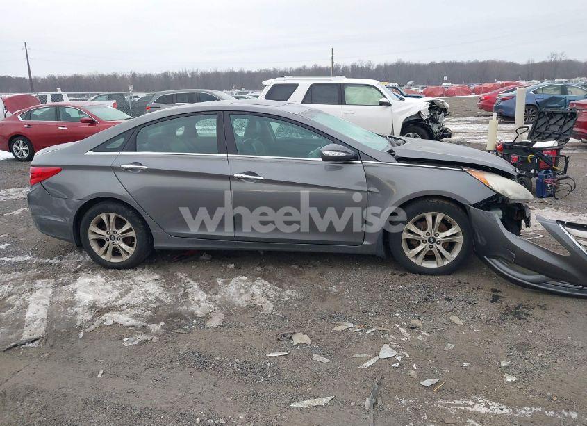 Photo 14 of 2011 Hyundai Sonata LIMITED (VIN 5NPEC4AC4BH134531)