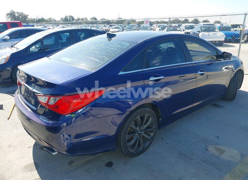 Photo 4 of 2011 Hyundai Sonata SE (VIN 5NPEC4AC4BH141916)