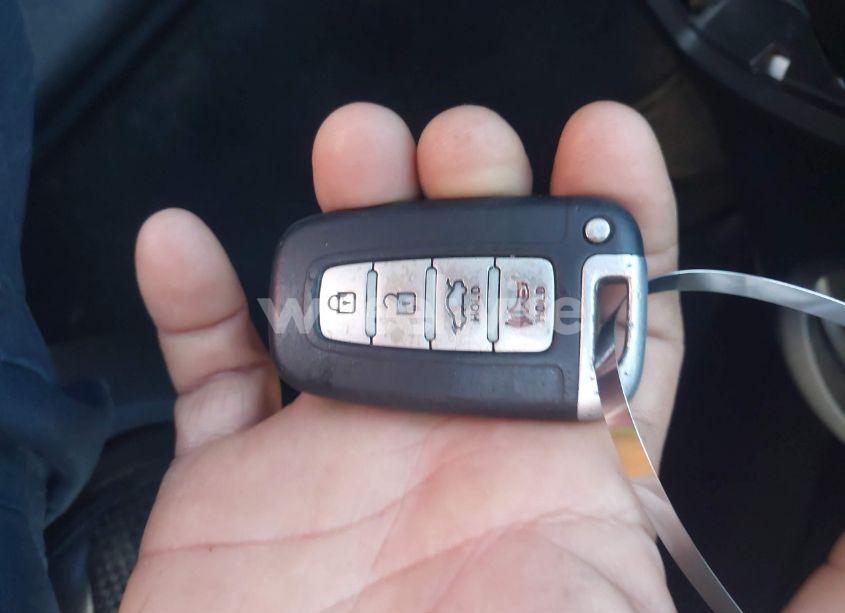 Photo 11 of 2011 Hyundai Sonata SE (VIN 5NPEC4AC4BH142211)