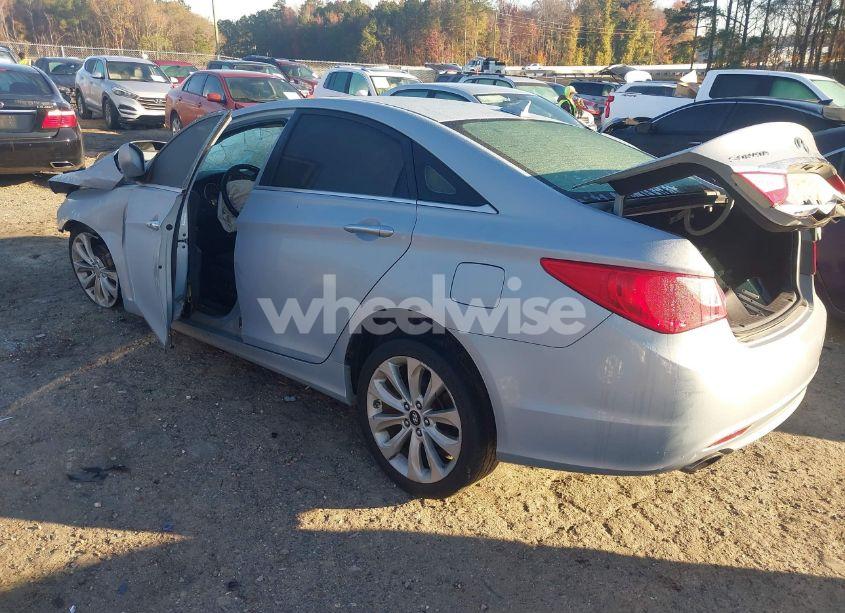 Photo 3 of 2011 Hyundai Sonata SE (VIN 5NPEC4AC4BH142211)