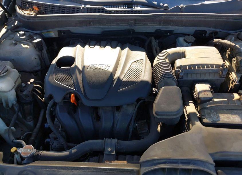 Photo 10 of 2012 Hyundai Sonata SE (VIN 5NPEC4AC4CH324816)