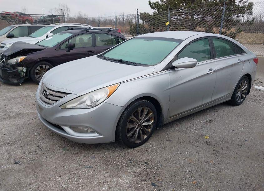 Photo 2 of 2012 Hyundai Sonata SE (VIN 5NPEC4AC4CH358917)