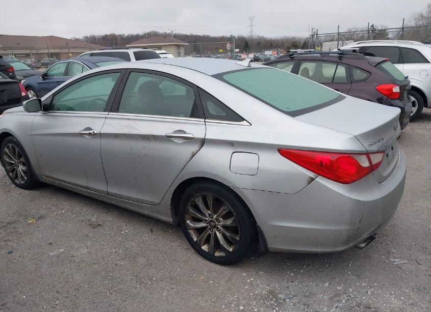 Photo 3 of 2012 Hyundai Sonata SE (VIN 5NPEC4AC4CH358917)