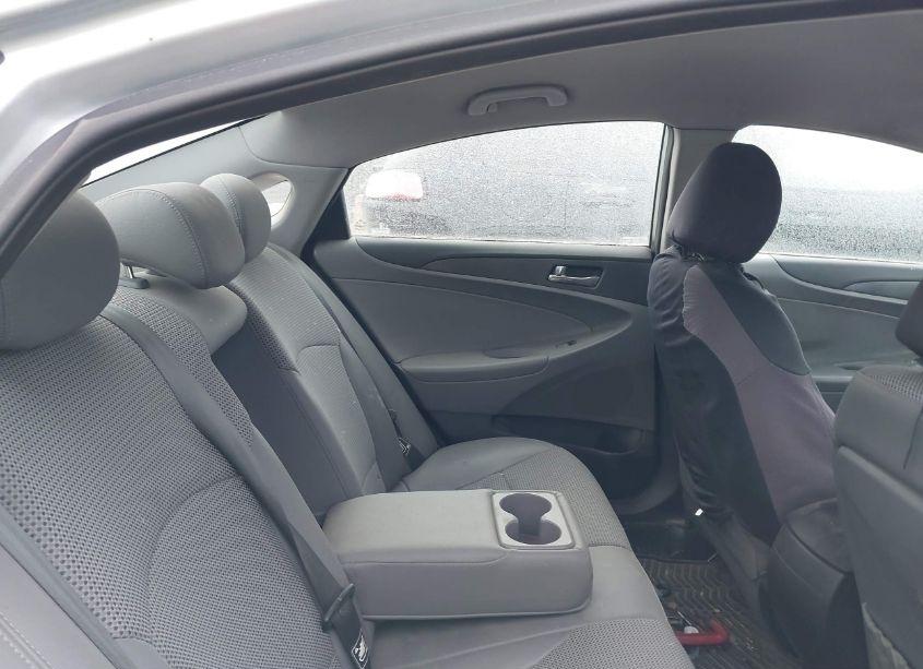 Photo 8 of 2012 Hyundai Sonata SE (VIN 5NPEC4AC4CH358917)