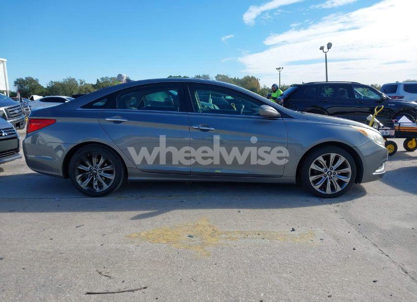 Photo 13 of 2012 Hyundai Sonata SE (VIN 5NPEC4AC4CH397491)