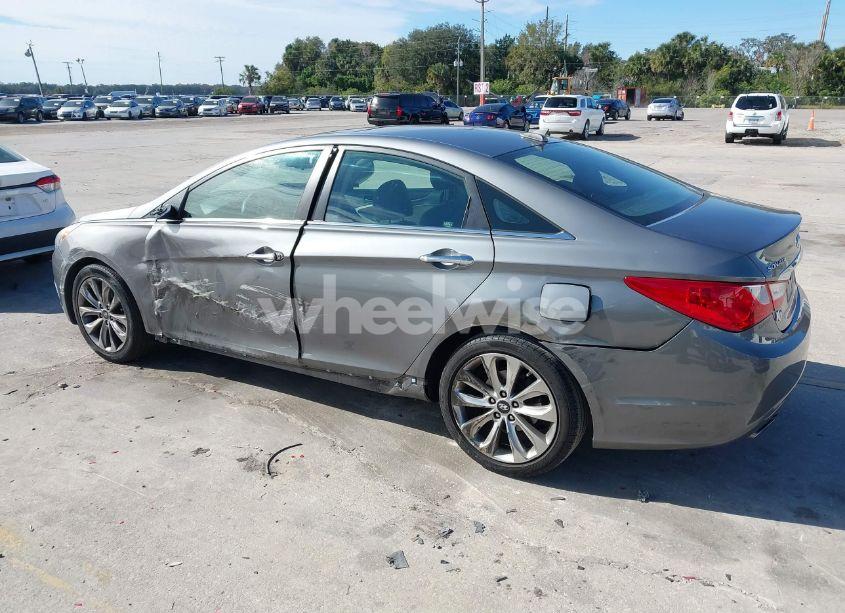Photo 3 of 2012 Hyundai Sonata SE (VIN 5NPEC4AC4CH397491)