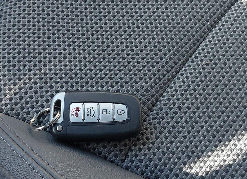 Photo 11 of 2012 Hyundai Sonata SE (VIN 5NPEC4AC4CH404469)