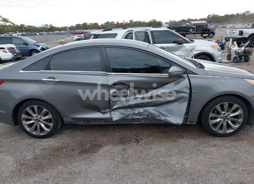 Photo 13 of 2012 Hyundai Sonata SE (VIN 5NPEC4AC4CH477695)