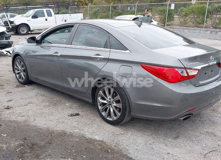 Photo 3 of 2012 Hyundai Sonata SE (VIN 5NPEC4AC4CH477695)