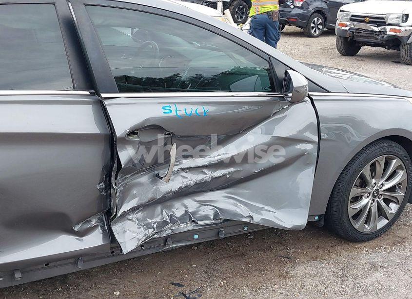 Photo 6 of 2012 Hyundai Sonata SE (VIN 5NPEC4AC4CH477695)