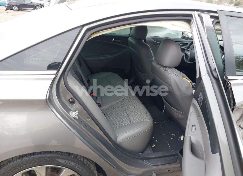 Photo 8 of 2012 Hyundai Sonata SE (VIN 5NPEC4AC4CH477695)