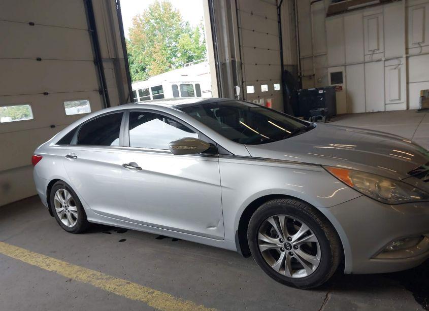 Photo 13 of 2012 Hyundai Sonata LIMITED (VIN 5NPEC4AC4CH480757)