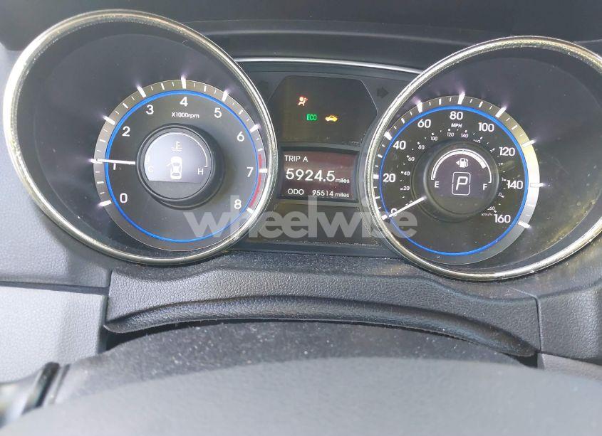 Photo 7 of 2013 Hyundai Sonata SE (VIN 5NPEC4AC4DH506081)