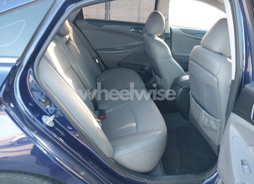Photo 8 of 2013 Hyundai Sonata SE (VIN 5NPEC4AC4DH506081)