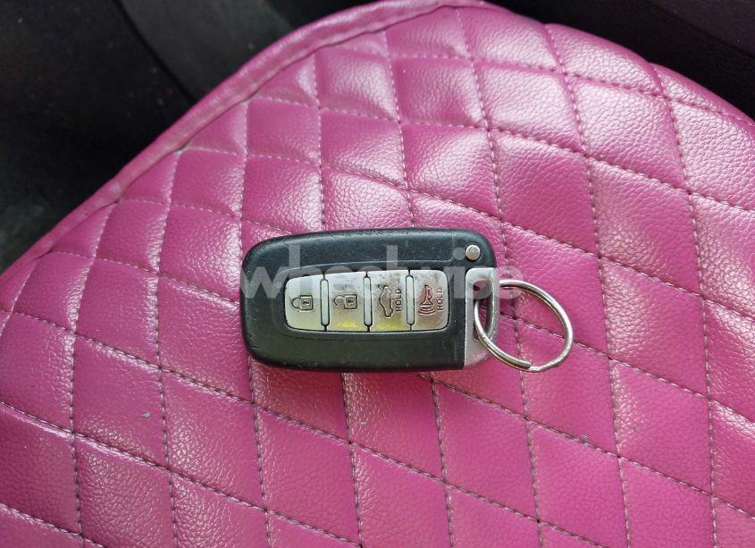 Photo 11 of 2013 Hyundai Sonata SE (VIN 5NPEC4AC4DH510311)