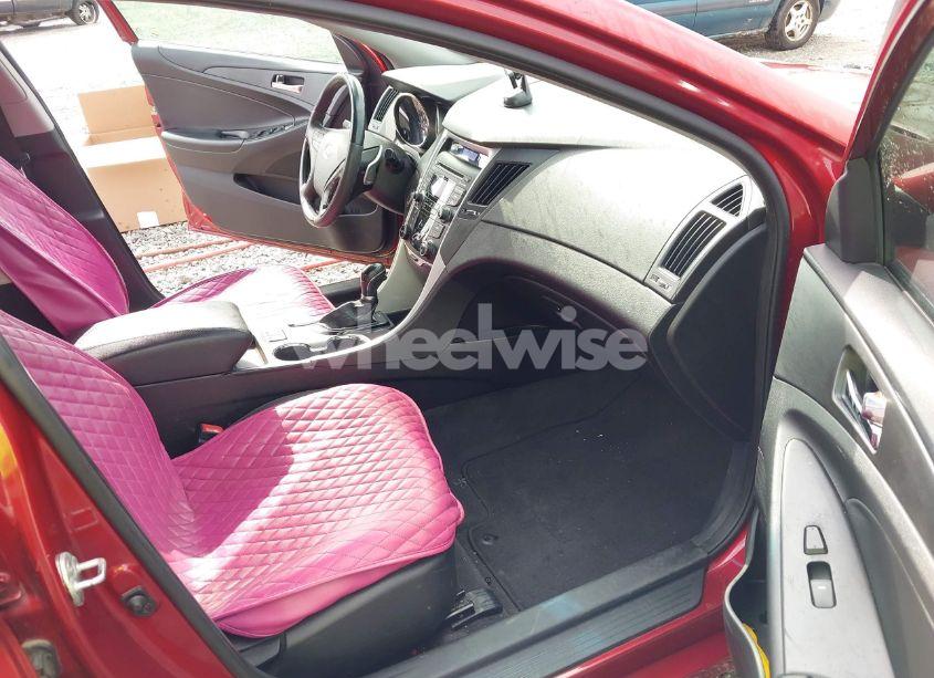 Photo 5 of 2013 Hyundai Sonata SE (VIN 5NPEC4AC4DH510311)