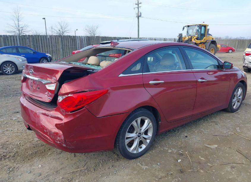 Photo 4 of 2013 Hyundai Sonata LIMITED (VIN 5NPEC4AC4DH515010)