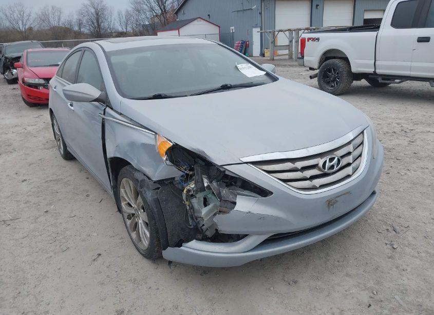 2013 Hyundai Sonata SE (VIN 5NPEC4AC4DH550095) main photo