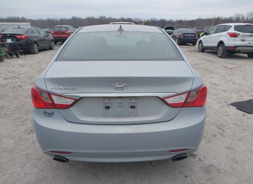Photo 16 of 2013 Hyundai Sonata SE (VIN 5NPEC4AC4DH550095)