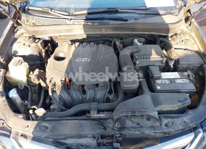 Photo 10 of 2013 Hyundai Sonata SE (VIN 5NPEC4AC4DH552915)