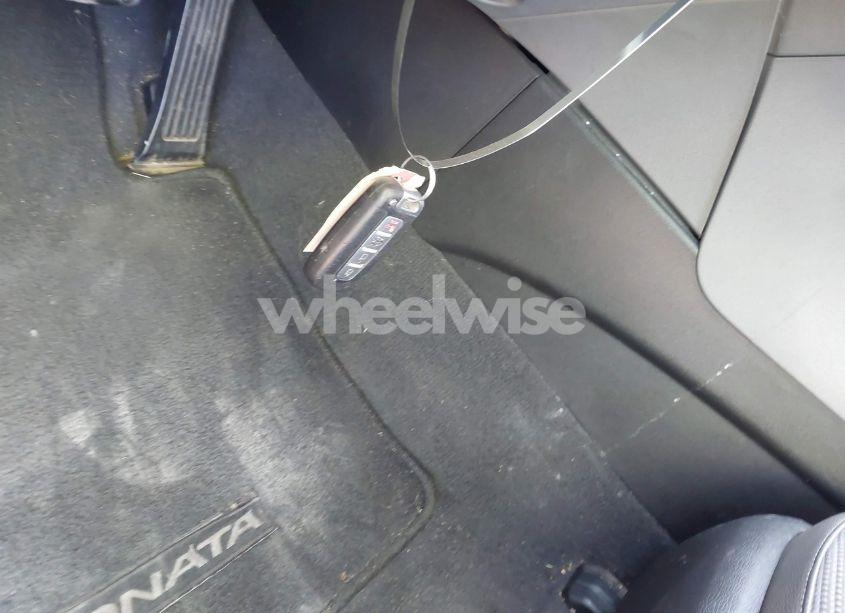 Photo 11 of 2013 Hyundai Sonata SE (VIN 5NPEC4AC4DH552915)