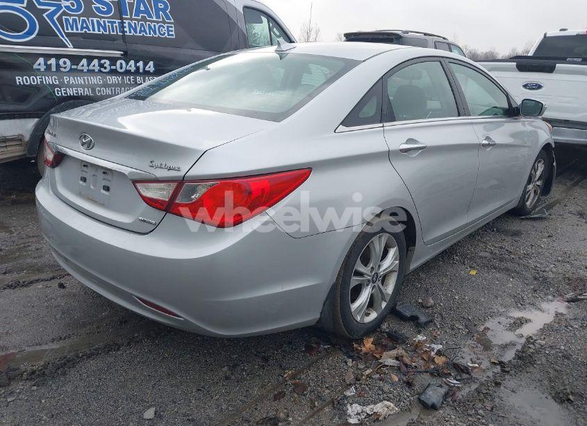 Photo 4 of 2013 Hyundai Sonata LIMITED (VIN 5NPEC4AC4DH580987)