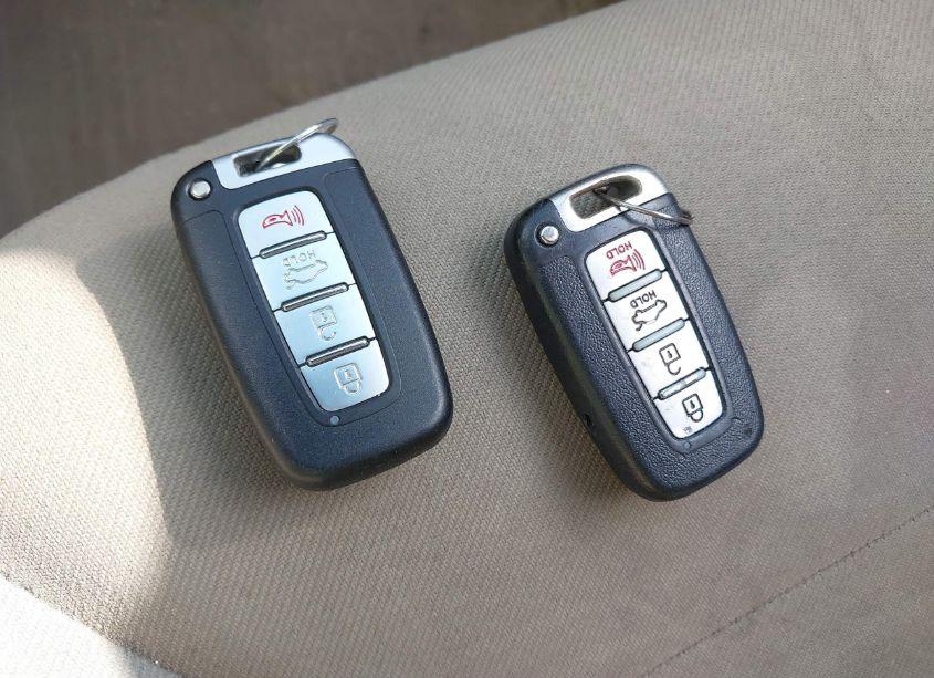 Photo 11 of 2013 Hyundai Sonata SE (VIN 5NPEC4AC4DH598406)