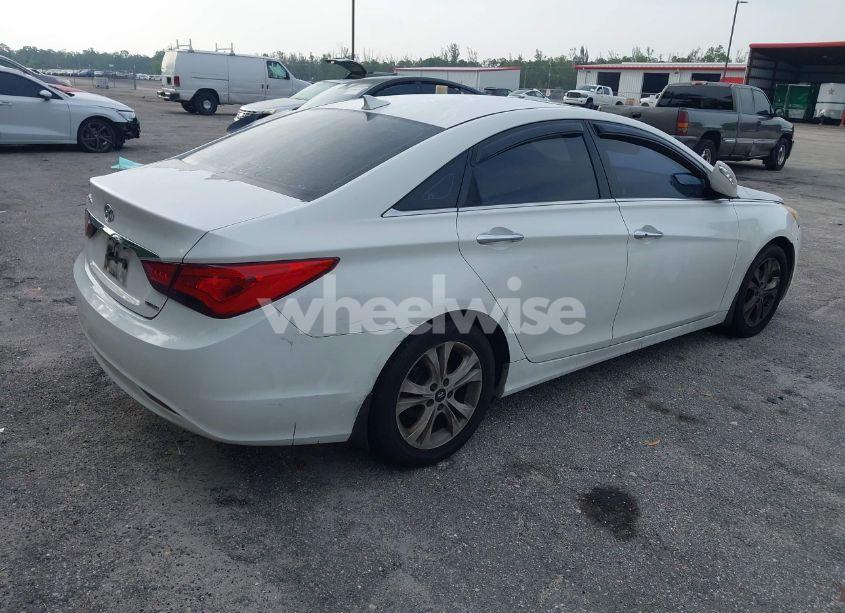 Photo 4 of 2013 Hyundai Sonata LIMITED (VIN 5NPEC4AC4DH605550)