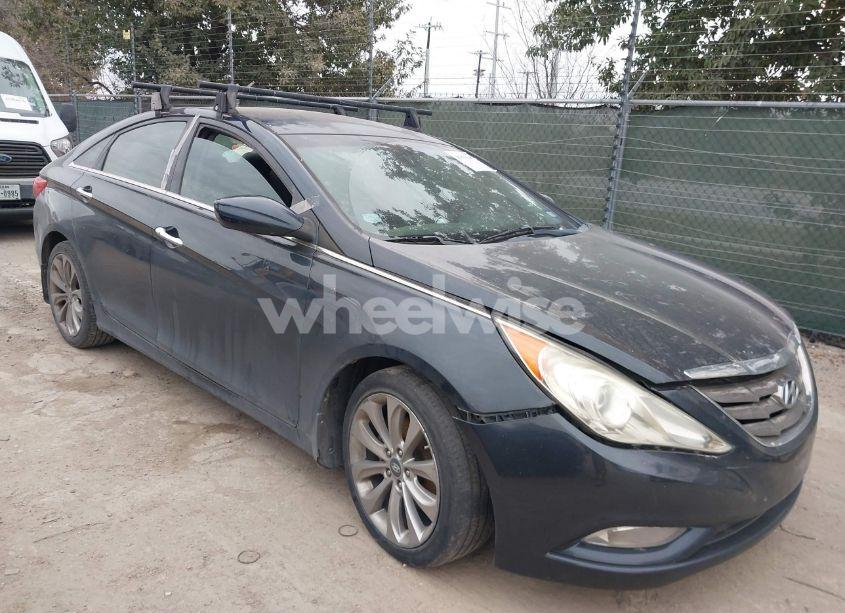 2013 Hyundai Sonata SE (VIN 5NPEC4AC4DH608853) main photo