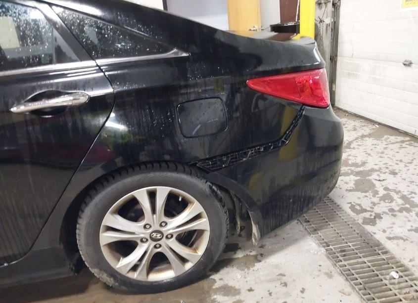 Photo 13 of 2013 Hyundai Sonata LIMITED (VIN 5NPEC4AC4DH628195)