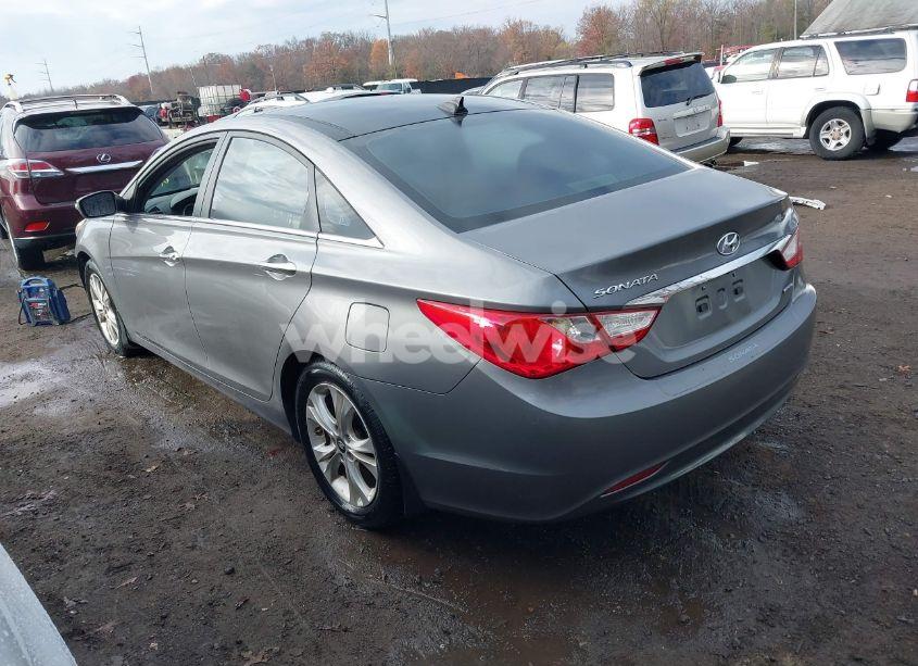 Photo 3 of 2013 Hyundai Sonata LIMITED (VIN 5NPEC4AC4DH637754)