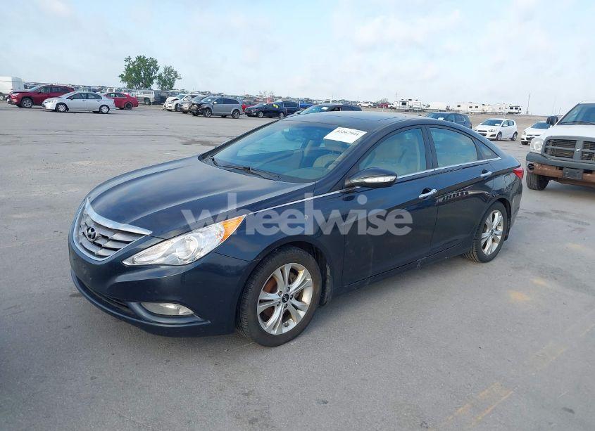 Photo 2 of 2013 Hyundai Sonata LIMITED (VIN 5NPEC4AC4DH649516)