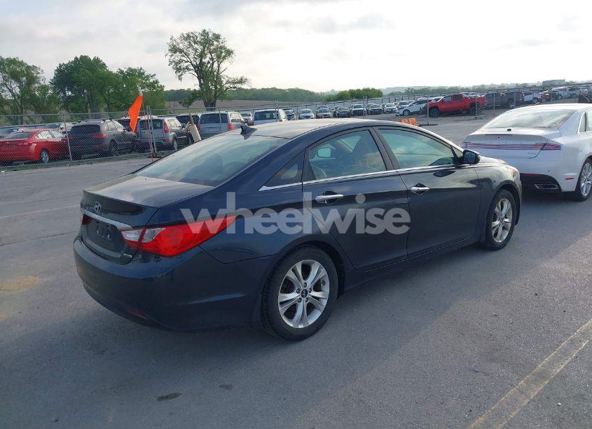 Photo 4 of 2013 Hyundai Sonata LIMITED (VIN 5NPEC4AC4DH649516)