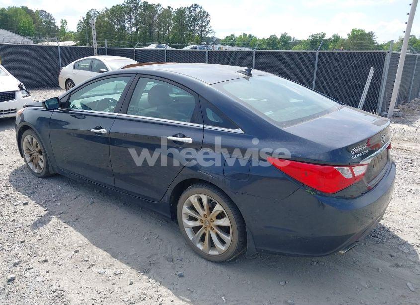 Photo 3 of 2013 Hyundai Sonata SE (VIN 5NPEC4AC4DH654506)