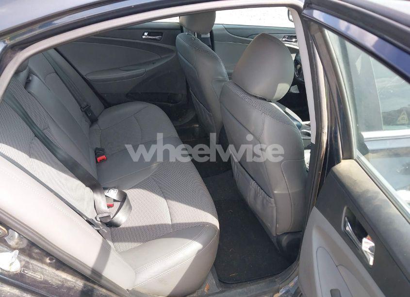 Photo 8 of 2013 Hyundai Sonata SE (VIN 5NPEC4AC4DH654506)
