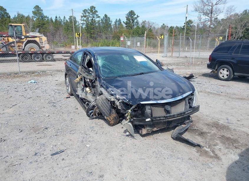 2013 Hyundai Sonata SE (VIN 5NPEC4AC4DH664470) main photo