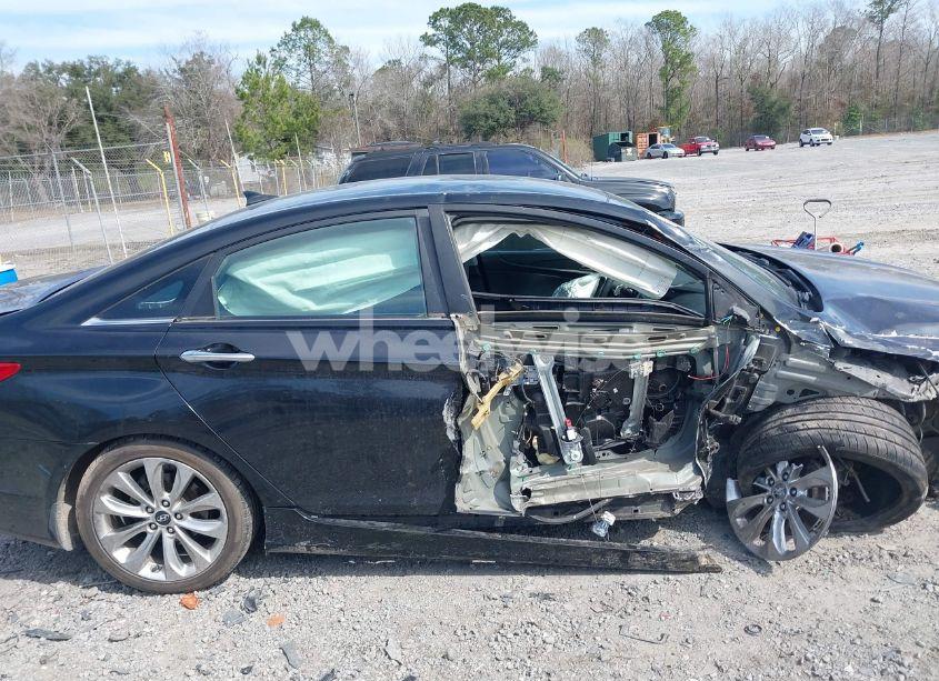Photo 12 of 2013 Hyundai Sonata SE (VIN 5NPEC4AC4DH664470)