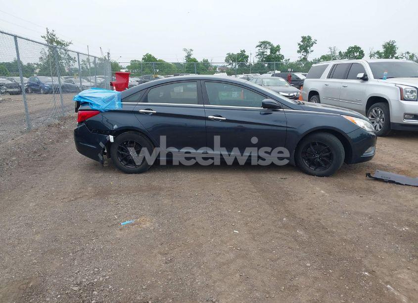 Photo 13 of 2013 Hyundai Sonata SE (VIN 5NPEC4AC4DH694343)